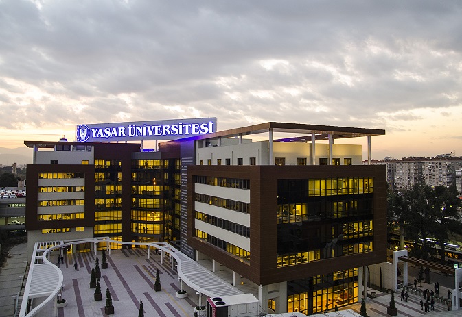 Yasar Üniversitesi, bir hafta genclik kampi düzenliyor